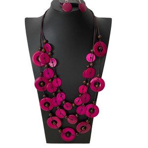 (4-108) Hot Pink Three Strand Necklace W/Wooded Beads & Matching Pieced Earrings